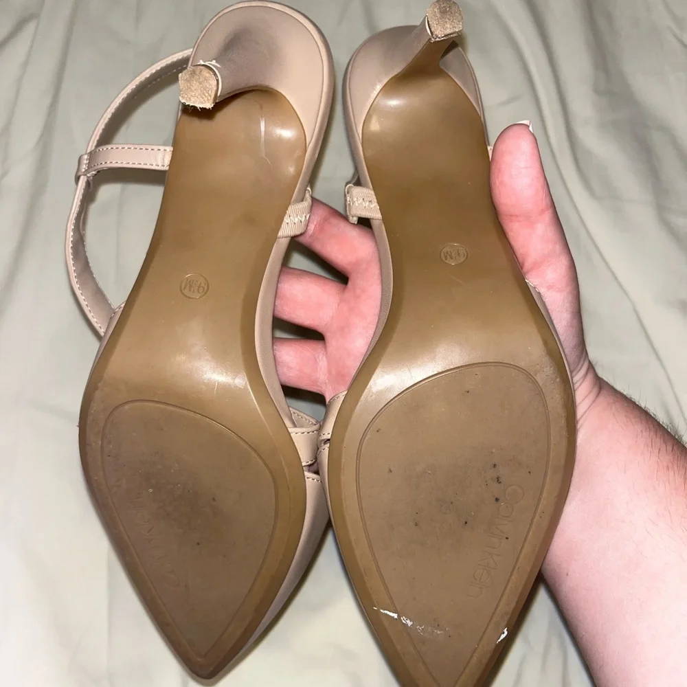 NUDE CALVIN KLEIN GILISA HEELS 👡 - Picture 6 of 8